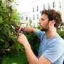 Snoeien met de Gardena Comfort snoeischaar instelbaar